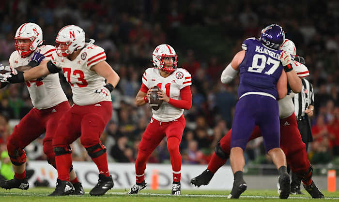 Casey Thompson 2022 Nebraska vs Northwestern football USATSI_18938797